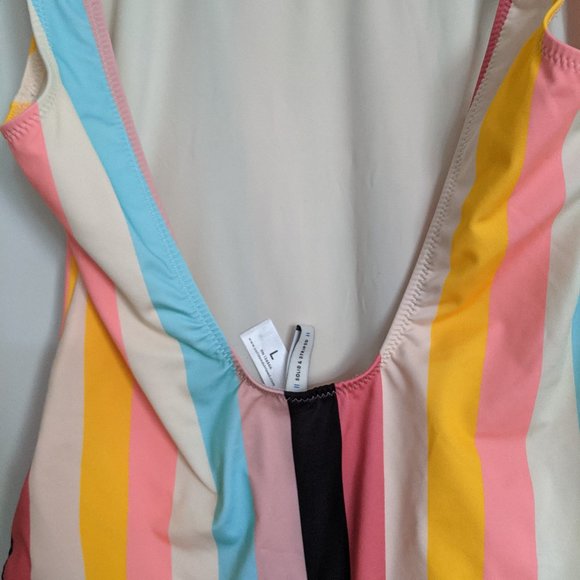 Solid & Striped Anne Marie One Piece Swimsuit - Picture 4 of 6